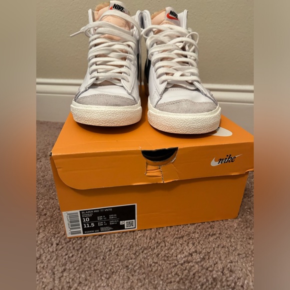 ☑️Nike Blazer Mid '77 Vintage preowned Excellent conditions Size 10 in box - Picture 4 of 10